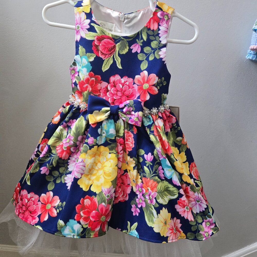 Girls dress
